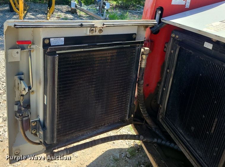 image for item MG9733 2006 Takeuchi TL150  tracked skid steer loader