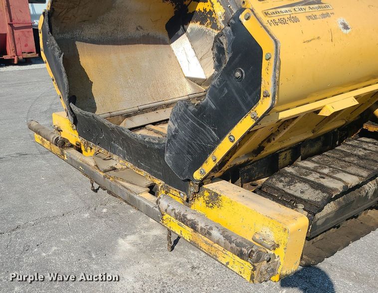 image for item MG9737 2016 Weiler P385B  paver
