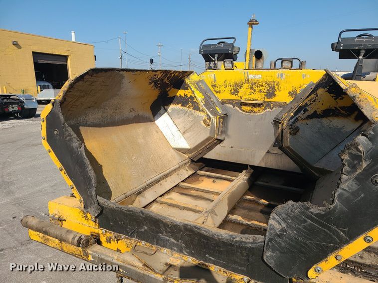 image for item MG9737 2016 Weiler P385B  paver