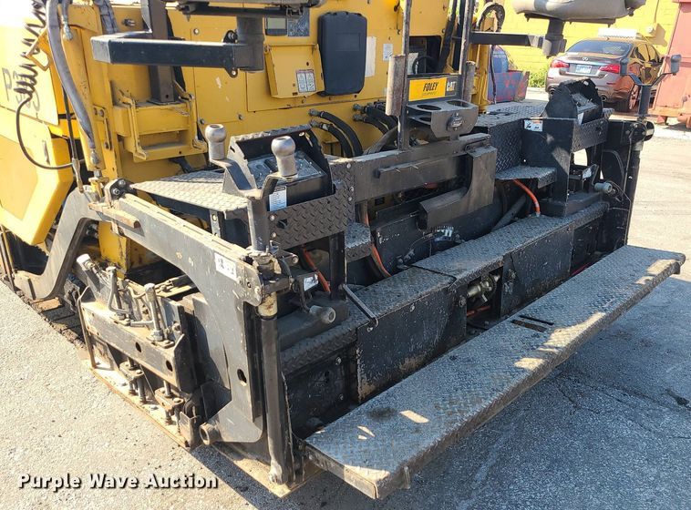 image for item MG9737 2016 Weiler P385B  paver