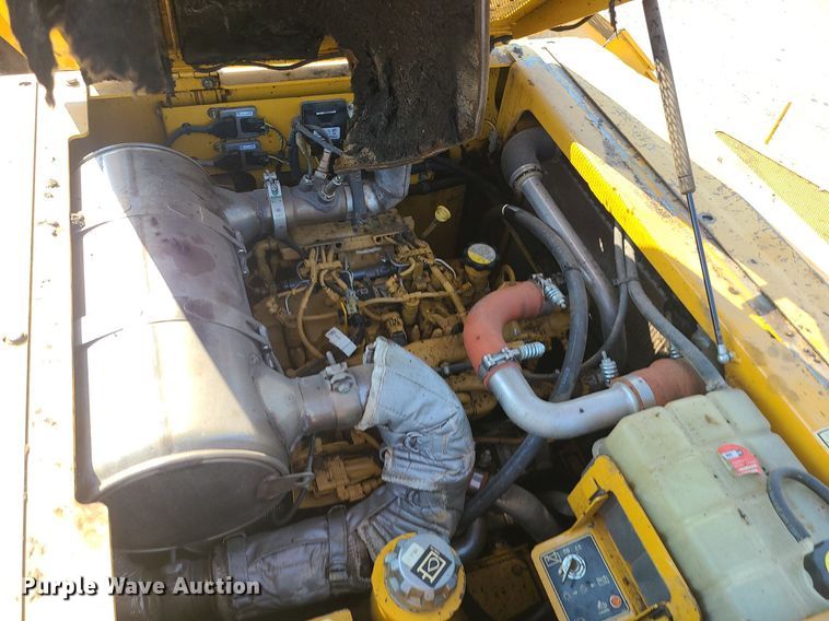 image for item MG9737 2016 Weiler P385B  paver