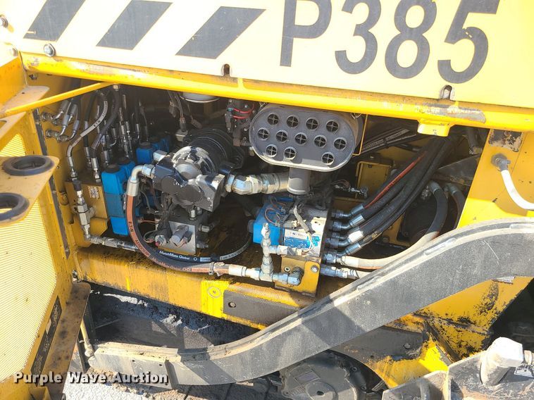 image for item MG9737 2016 Weiler P385B  paver