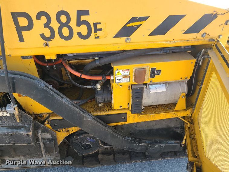 image for item MG9737 2016 Weiler P385B  paver