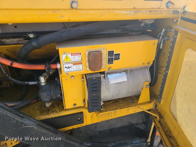 image for item MG9737 2016 Weiler P385B  paver