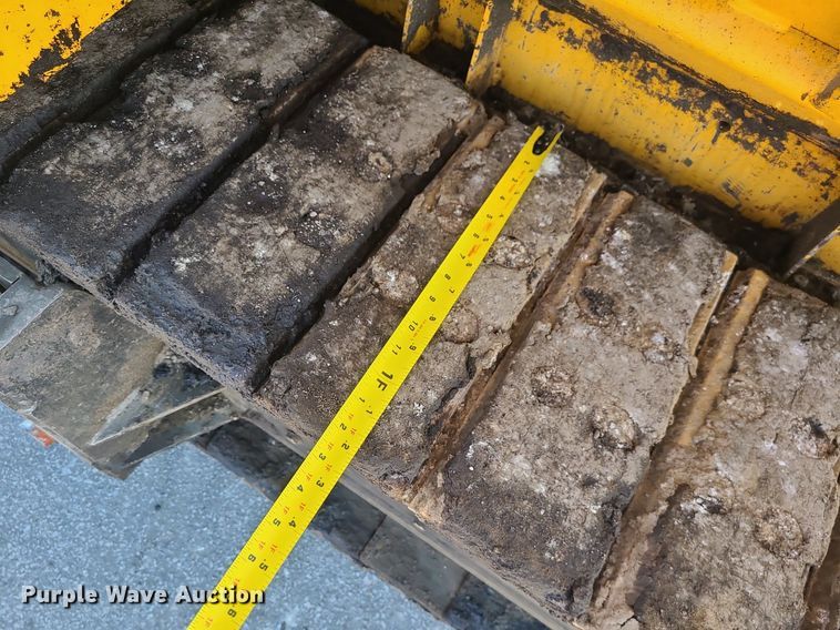 image for item MG9737 2016 Weiler P385B  paver