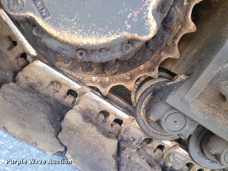 image for item MG9737 2016 Weiler P385B  paver