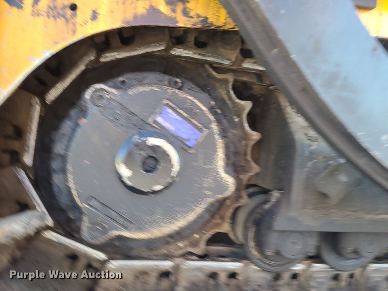 image for item MG9737 2016 Weiler P385B  paver