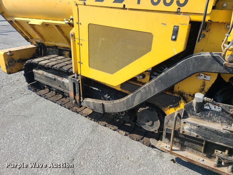 image for item MG9737 2016 Weiler P385B  paver