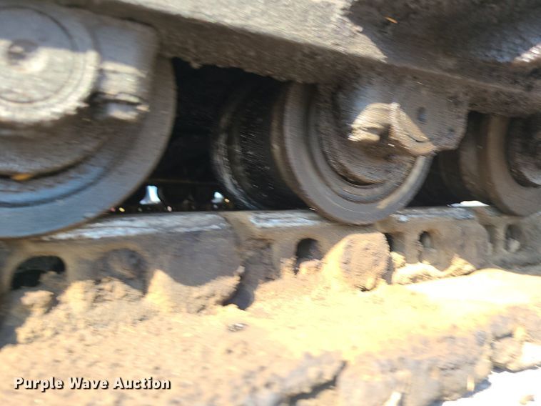 image for item MG9737 2016 Weiler P385B  paver