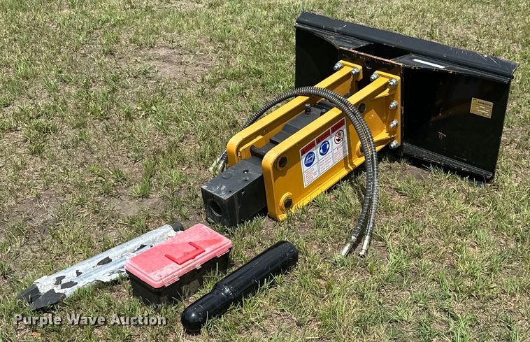 image for item ML9047 2023 Agrotk SSHH680  skid steer breaker