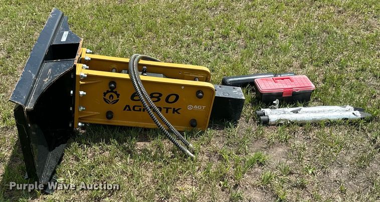 image for item ML9047 2023 Agrotk SSHH680  skid steer breaker