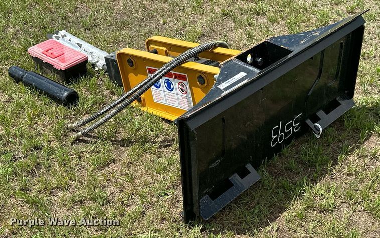 image for item ML9047 2023 Agrotk SSHH680  skid steer breaker