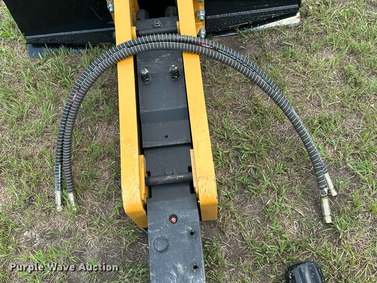 image for item ML9047 2023 Agrotk SSHH680  skid steer breaker