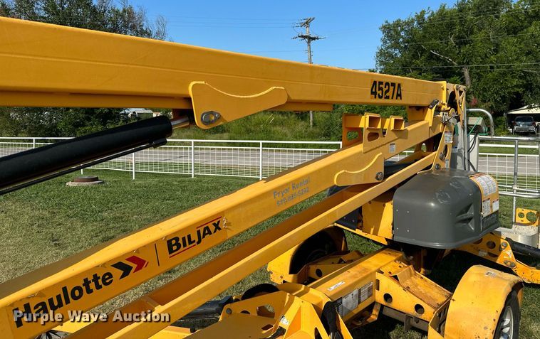 image for item ML9111 2015 Haulotte 4527A  boom lift