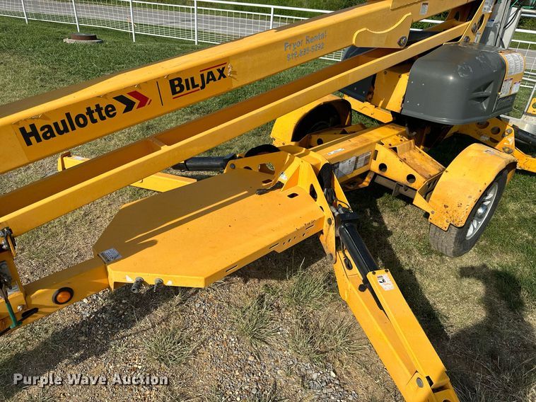 image for item ML9111 2015 Haulotte 4527A  boom lift