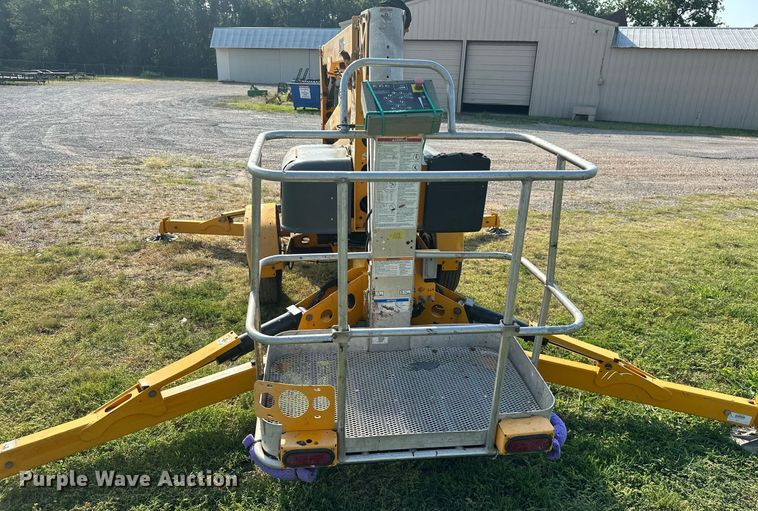 image for item ML9111 2015 Haulotte 4527A  boom lift