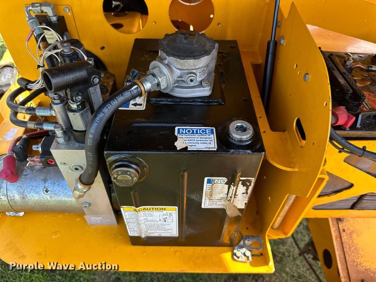 image for item ML9111 2015 Haulotte 4527A  boom lift