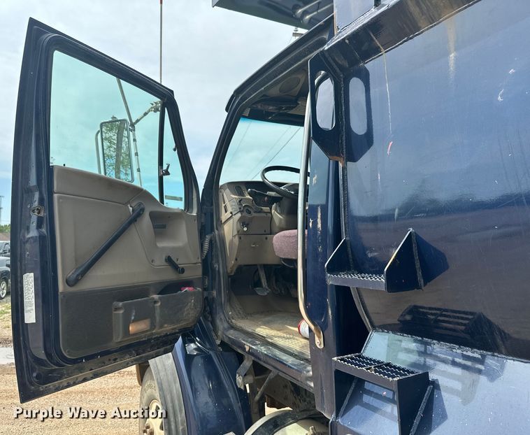 image for item ML9165 2007 Sterling LT8500  dump truck