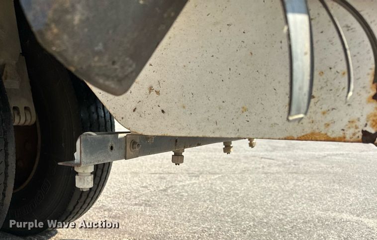 image for item MQ9324 2002 Johnston 3000  street sweeper