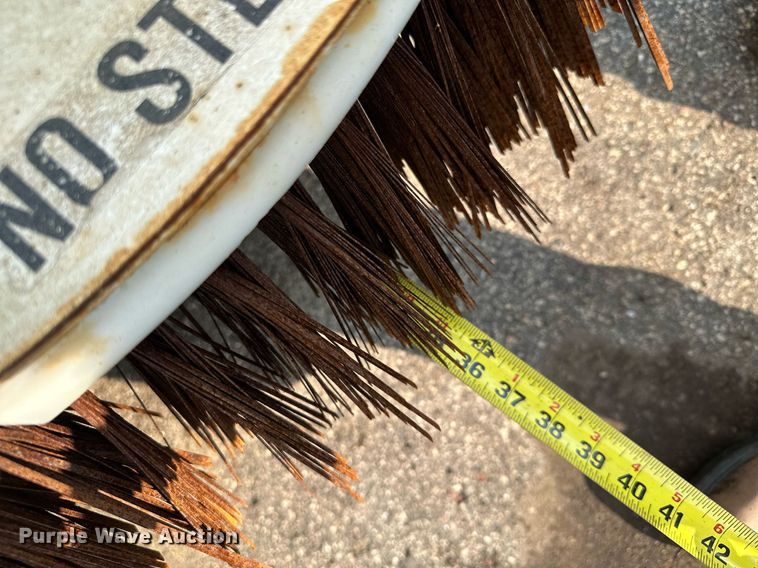 image for item MQ9324 2002 Johnston 3000  street sweeper