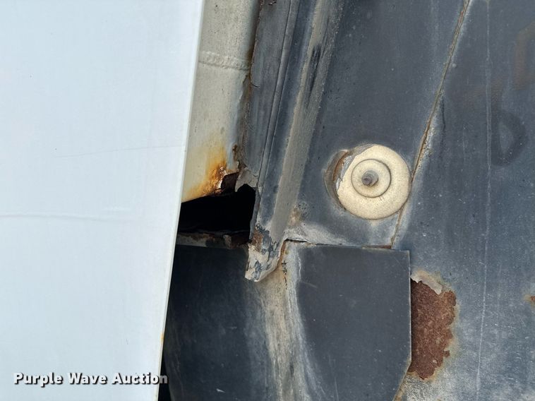 image for item MQ9324 2002 Johnston 3000  street sweeper