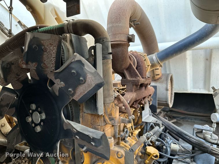 image for item MQ9324 2002 Johnston 3000  street sweeper