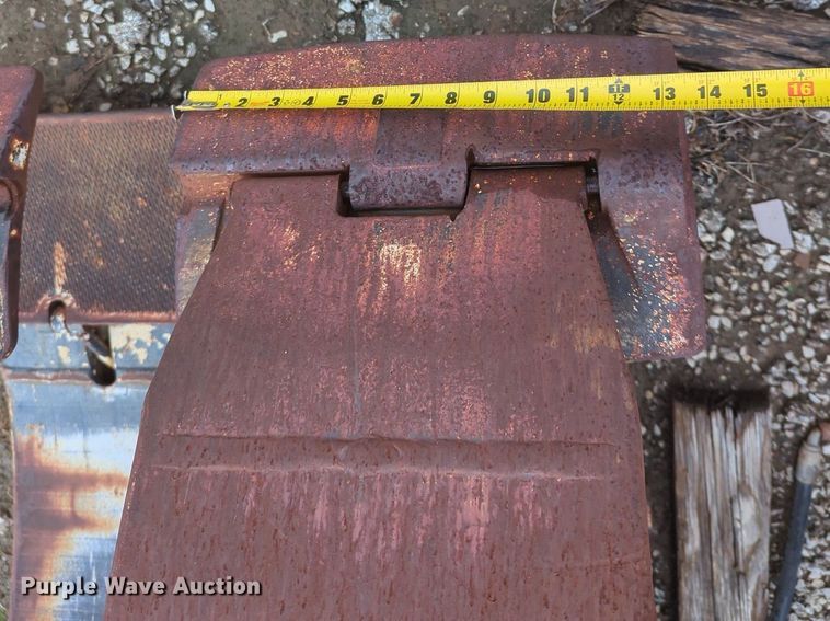 image for item MY9913 Atlas 32"W barrel clamp