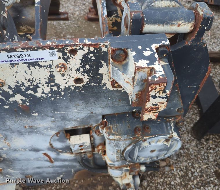 image for item MY9913 Atlas 32"W barrel clamp