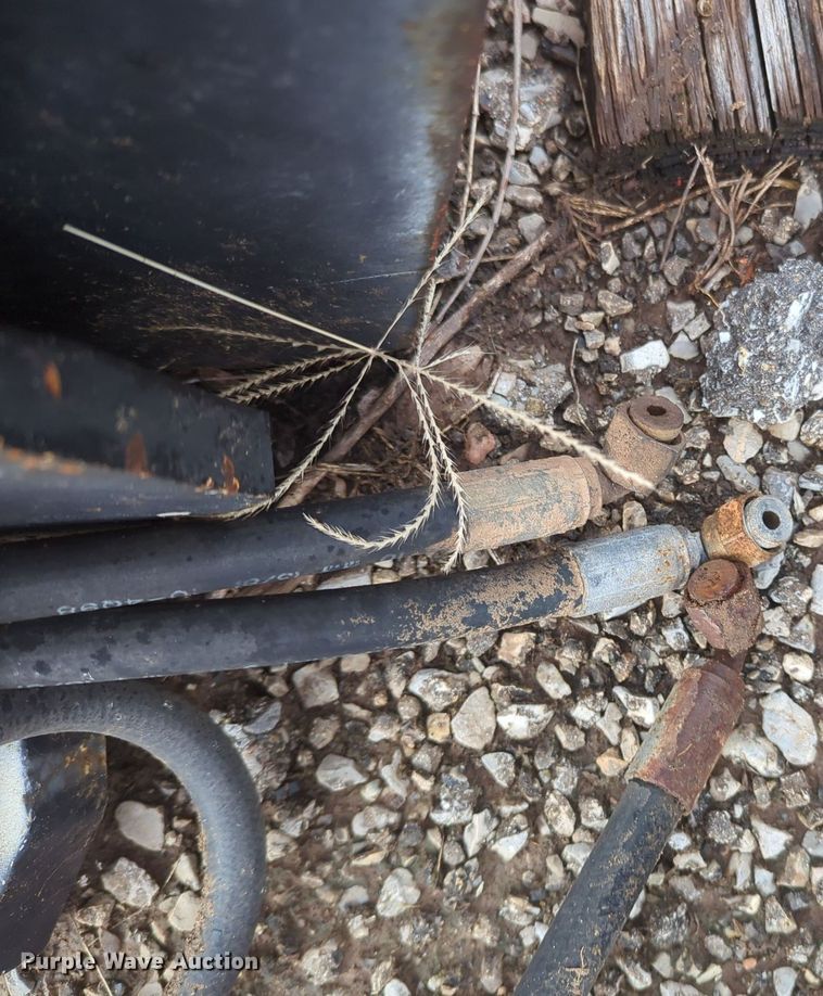 image for item MY9913 Atlas 32"W barrel clamp