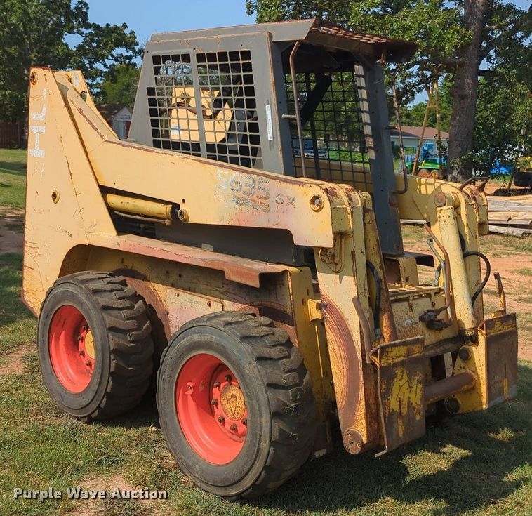 image for item MY9930 Gehl 5635  skid steer loader