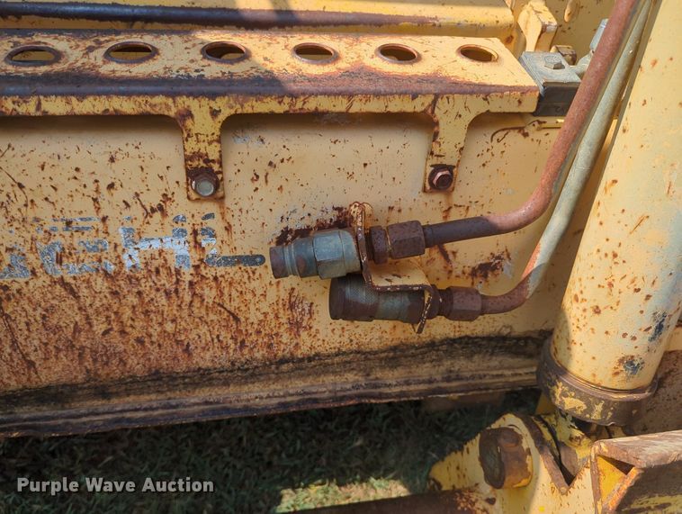 image for item MY9930 Gehl 5635  skid steer loader