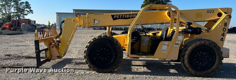 image for item NA9103 2004 Pettibone 8044  telehandler