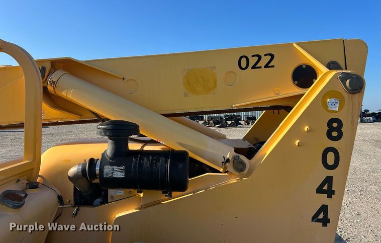 image for item NA9103 2004 Pettibone 8044  telehandler