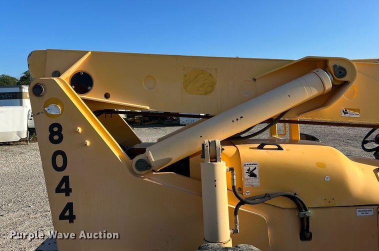 image for item NA9103 2004 Pettibone 8044  telehandler