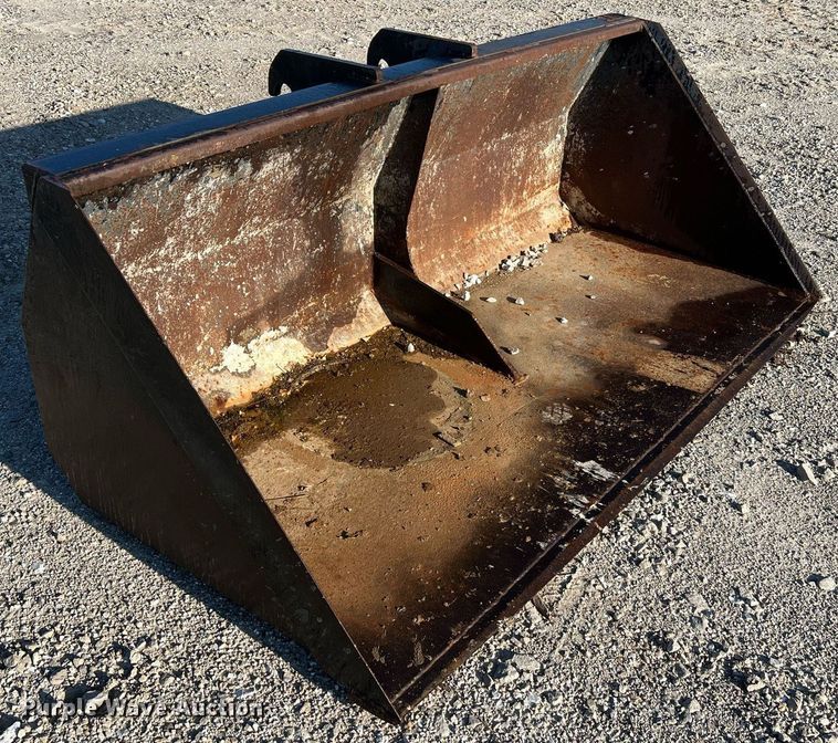 image for item NA9103 2004 Pettibone 8044  telehandler