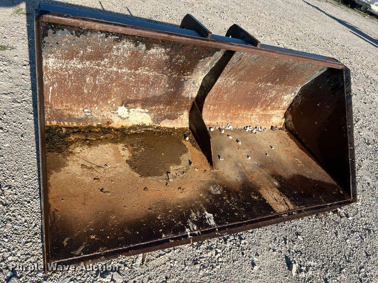 image for item NA9103 2004 Pettibone 8044  telehandler