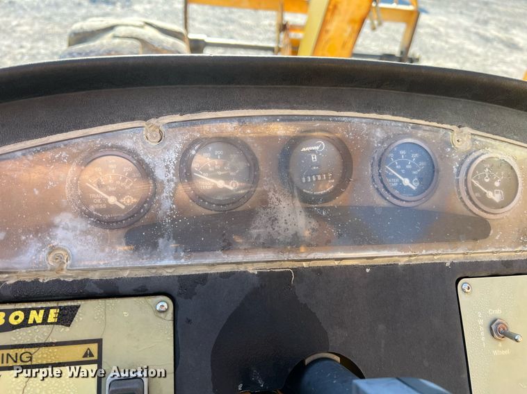 image for item NA9103 2004 Pettibone 8044  telehandler