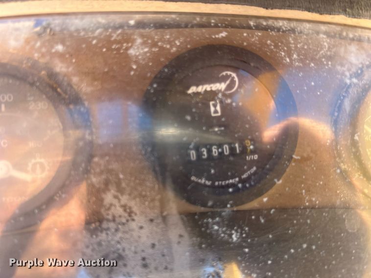 image for item NA9103 2004 Pettibone 8044  telehandler