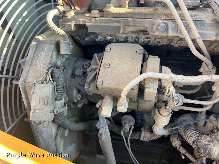 image for item NA9103 2004 Pettibone 8044  telehandler