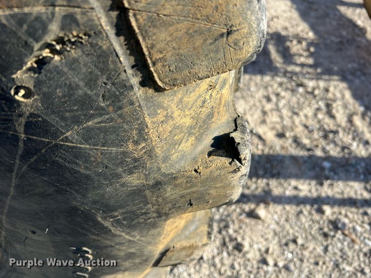 image for item NA9103 2004 Pettibone 8044  telehandler