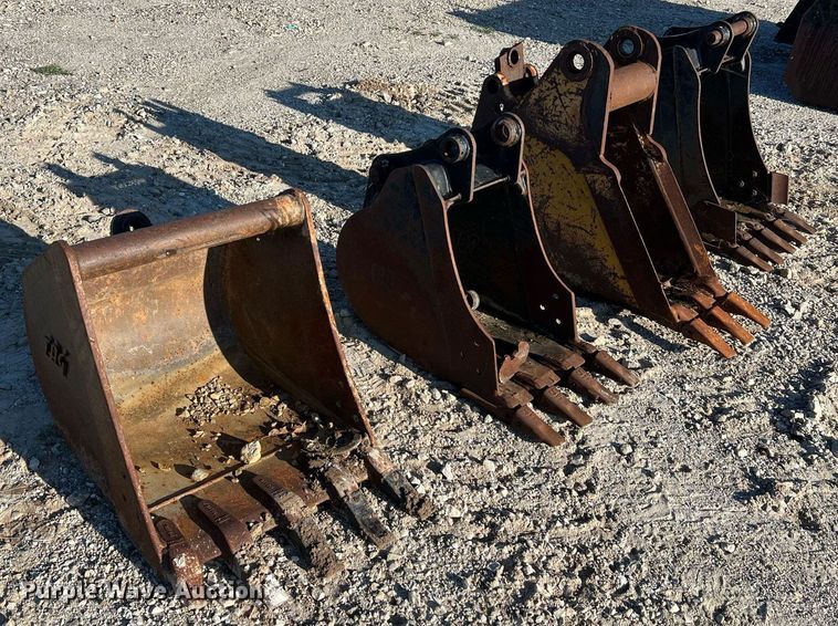 image for item NA9105 (4) excavator buckets