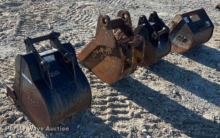 image for item NA9105 (4) excavator buckets