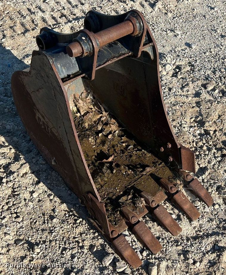 image for item NA9105 (4) excavator buckets