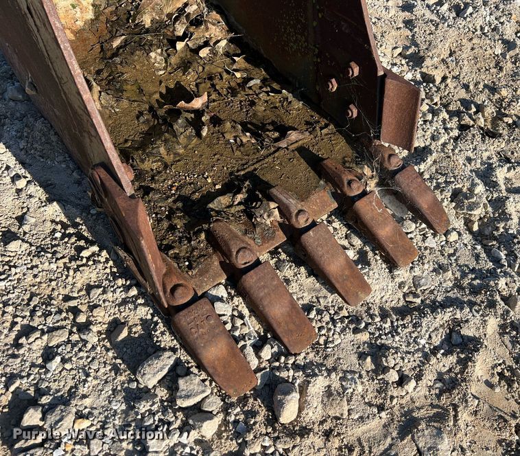 image for item NA9105 (4) excavator buckets