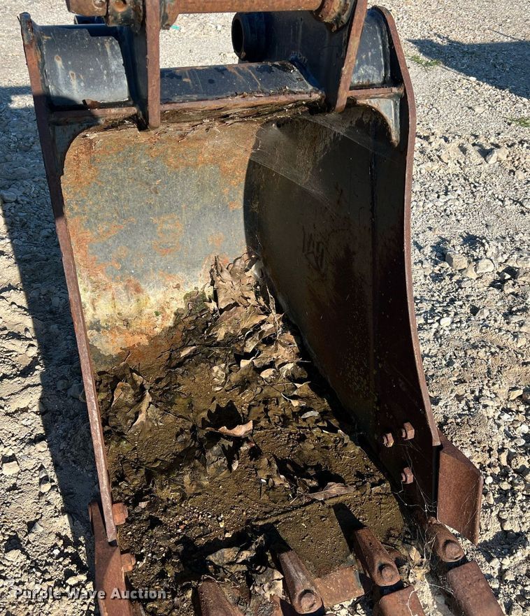 image for item NA9105 (4) excavator buckets