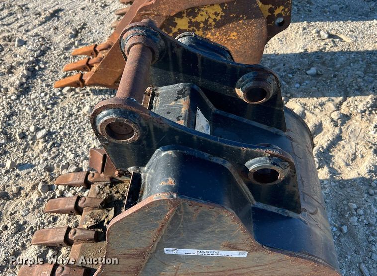 image for item NA9105 (4) excavator buckets