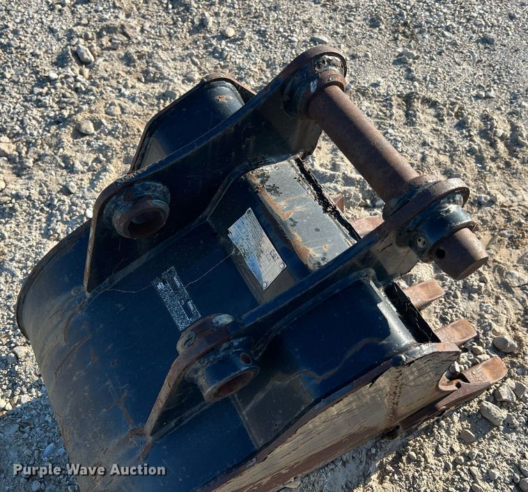 image for item NA9105 (4) excavator buckets