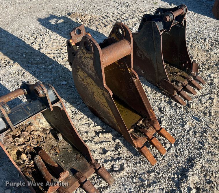image for item NA9105 (4) excavator buckets