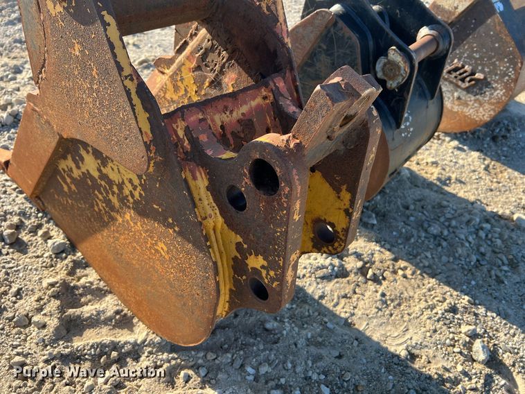 image for item NA9105 (4) excavator buckets