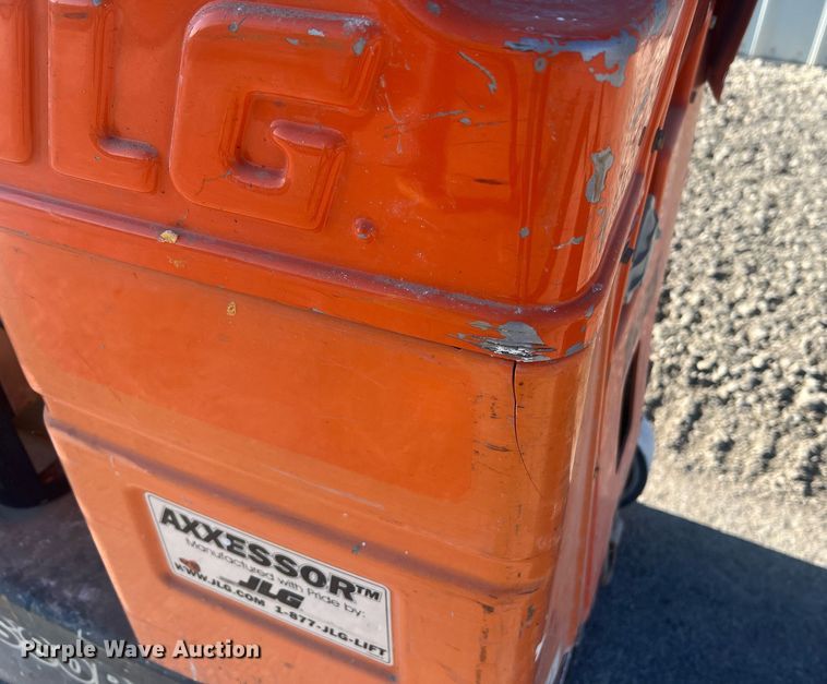 image for item NA9107 JLG 20DVL  vertical lift